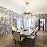 Alojamento de Acomodação e Pequeno-almoço Casa Dell'arte Club House 4*