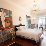 Casa Dell'arte Club House Oda ve Kahvaltı 4*